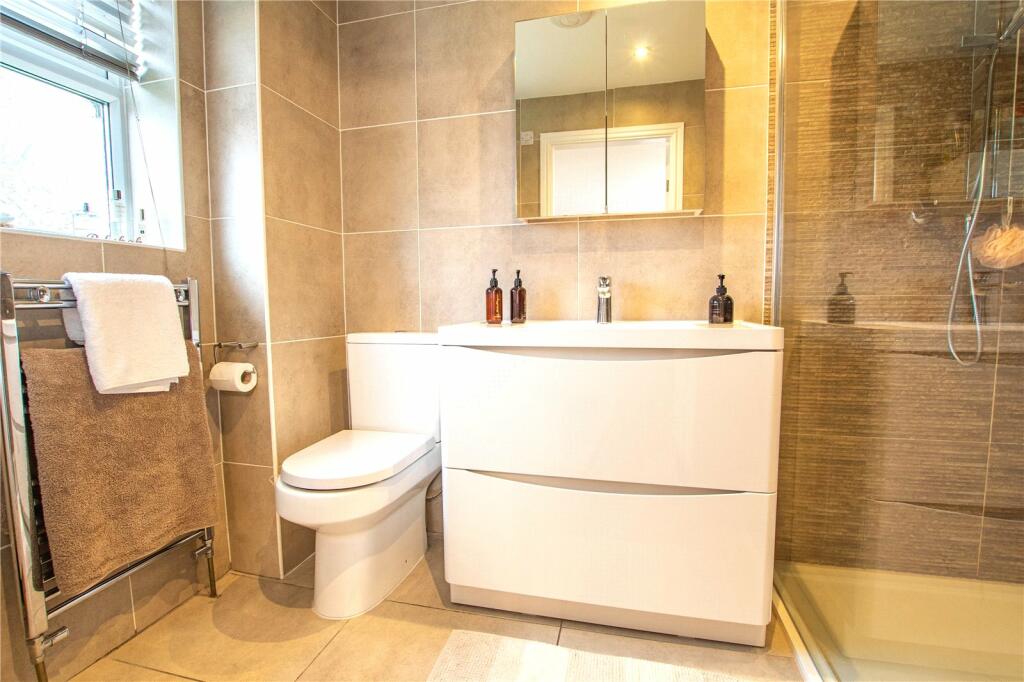 Bedroom 1 Ensuite