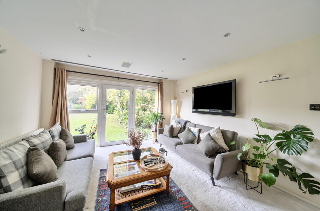 1360132-7-68dd55a...