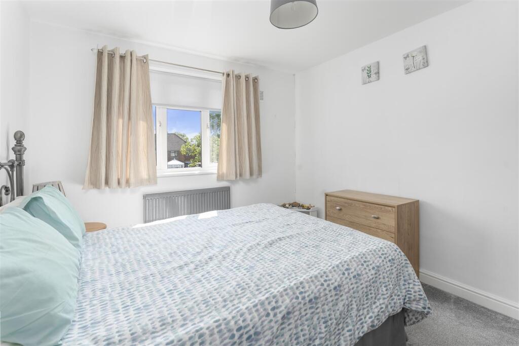 27 Cheney Road, Banbury-22.jpg