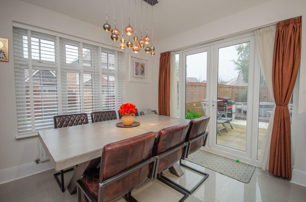Dining area.jpg