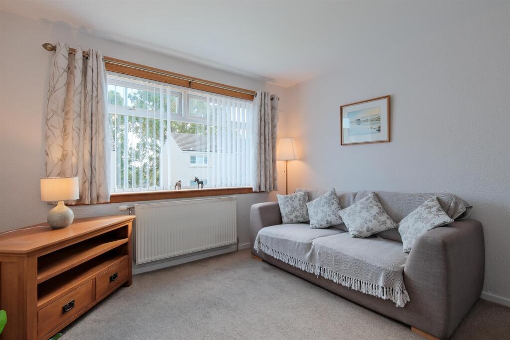 011-18 Calderbank View, Baillieston G69 7RL.jpg