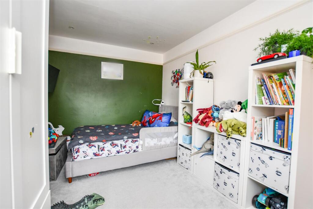 Bedroom 2.1.jpg