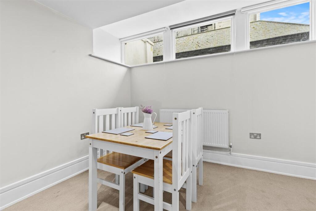 dining area #2.jpg