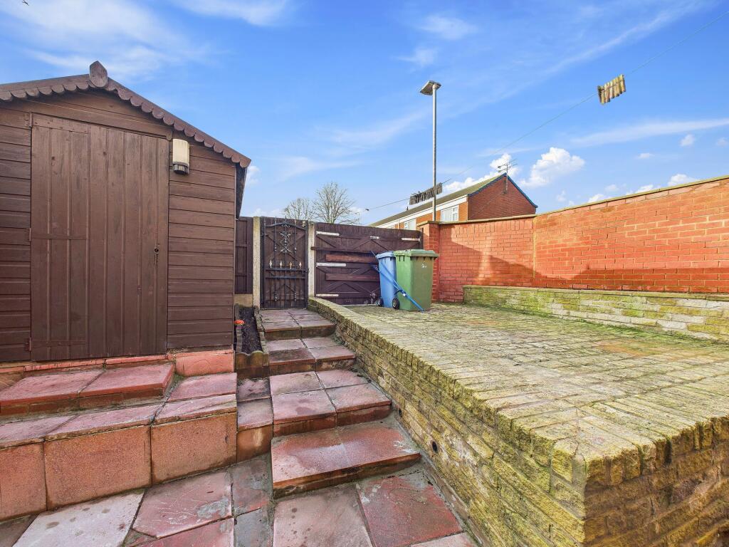 Rear Garden/Private Driveway