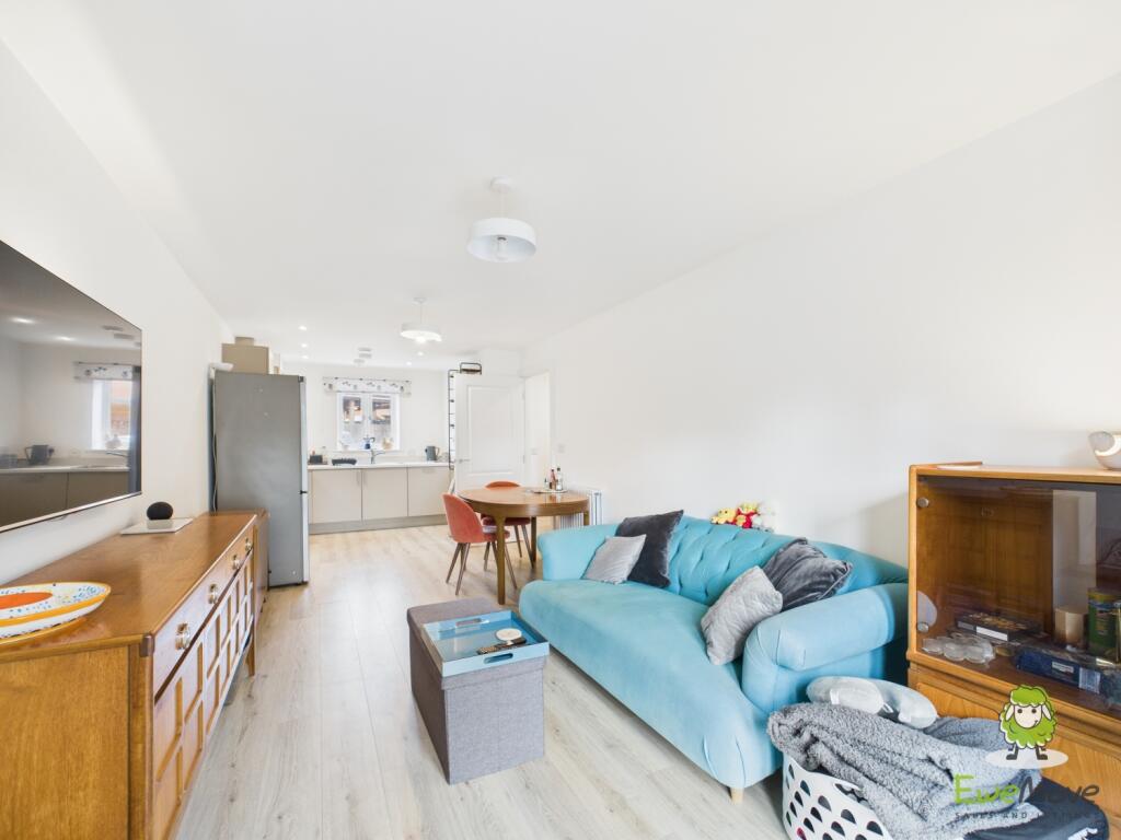 EweMove Estate Agents Basingstoke - Appain Way - L