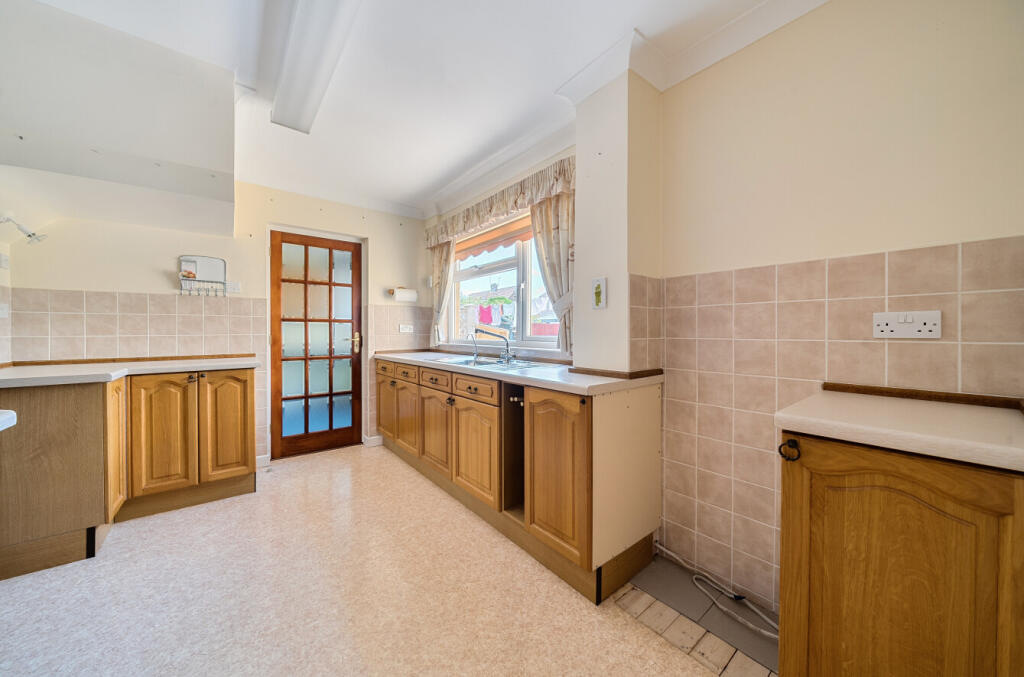 1317789768629fe124e72