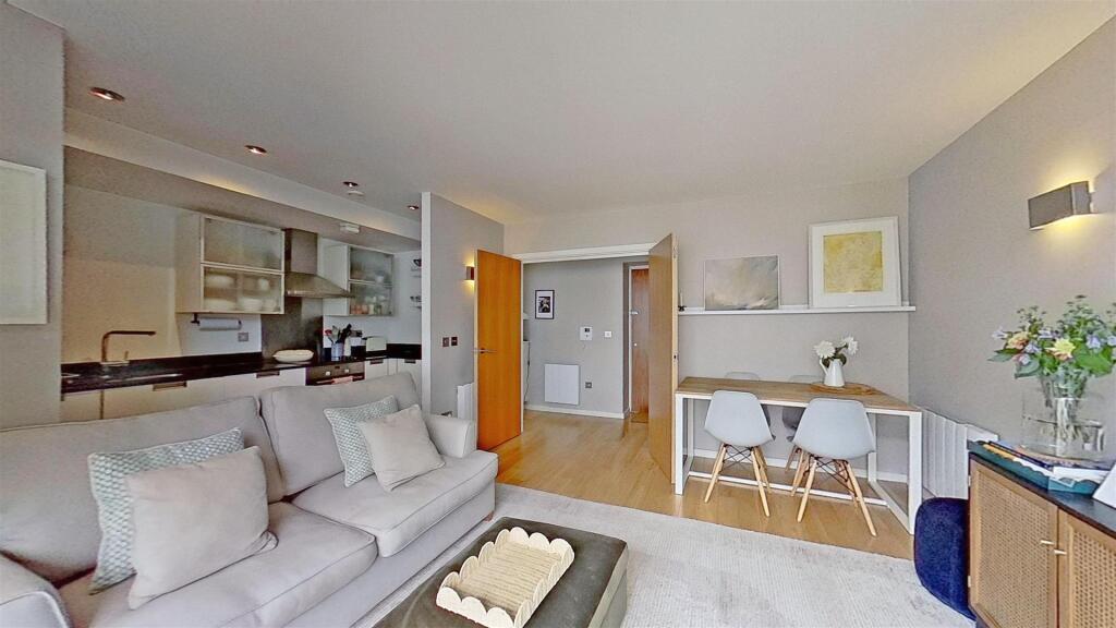 The-Retreat-Furmage-Street-Earlsfield-SW18-0713202