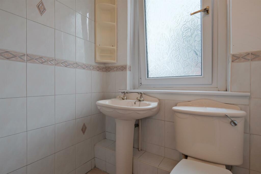 011-140 Waverley Drive Wishaw, ML2 7DW.jpg