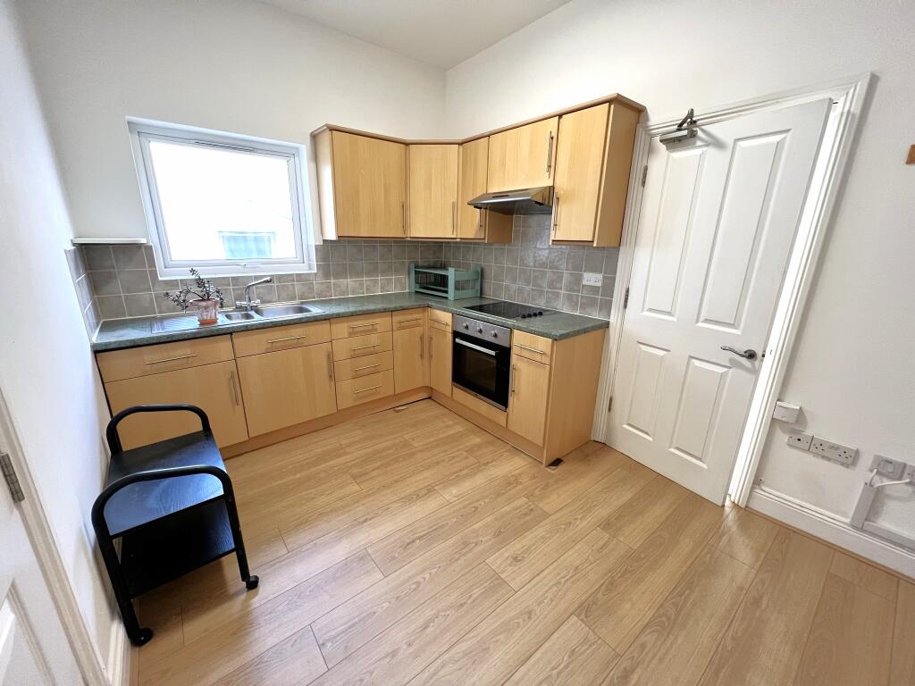 Kitchen/Dining