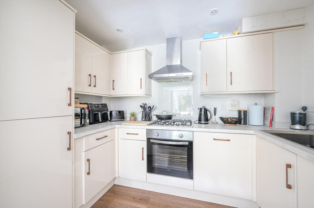 1341500-20-68a439...