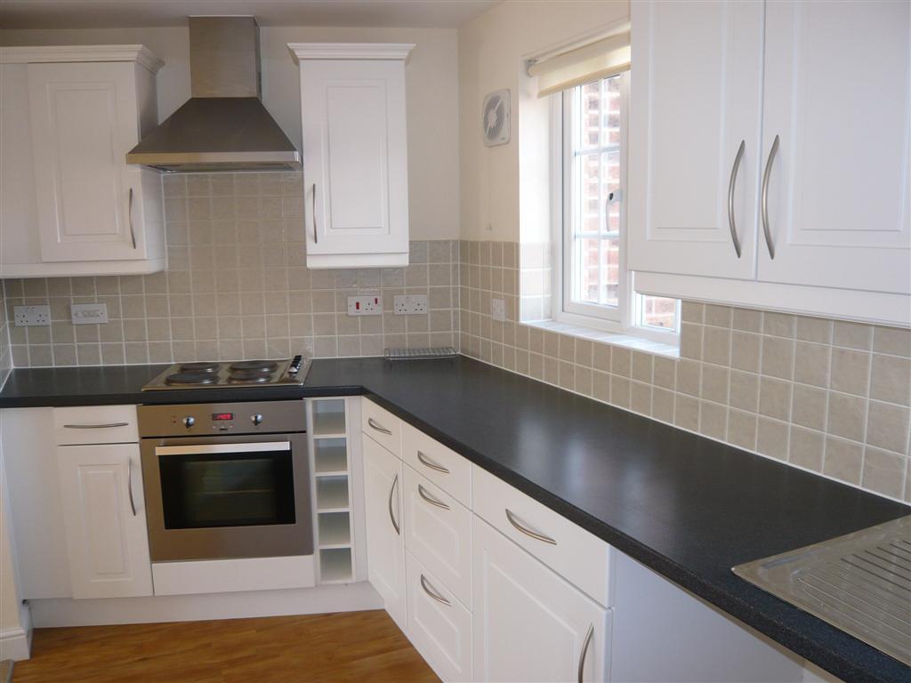 54 Amethyst Drive kitchen2 (Large).jpg