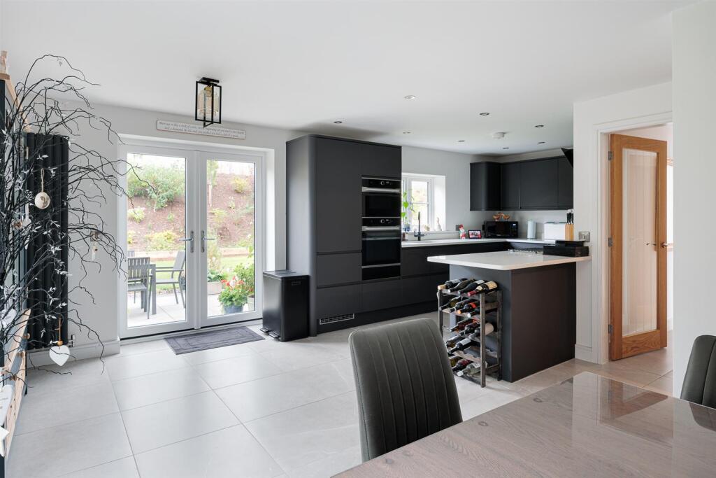 Kitchen/Diner/Family Room