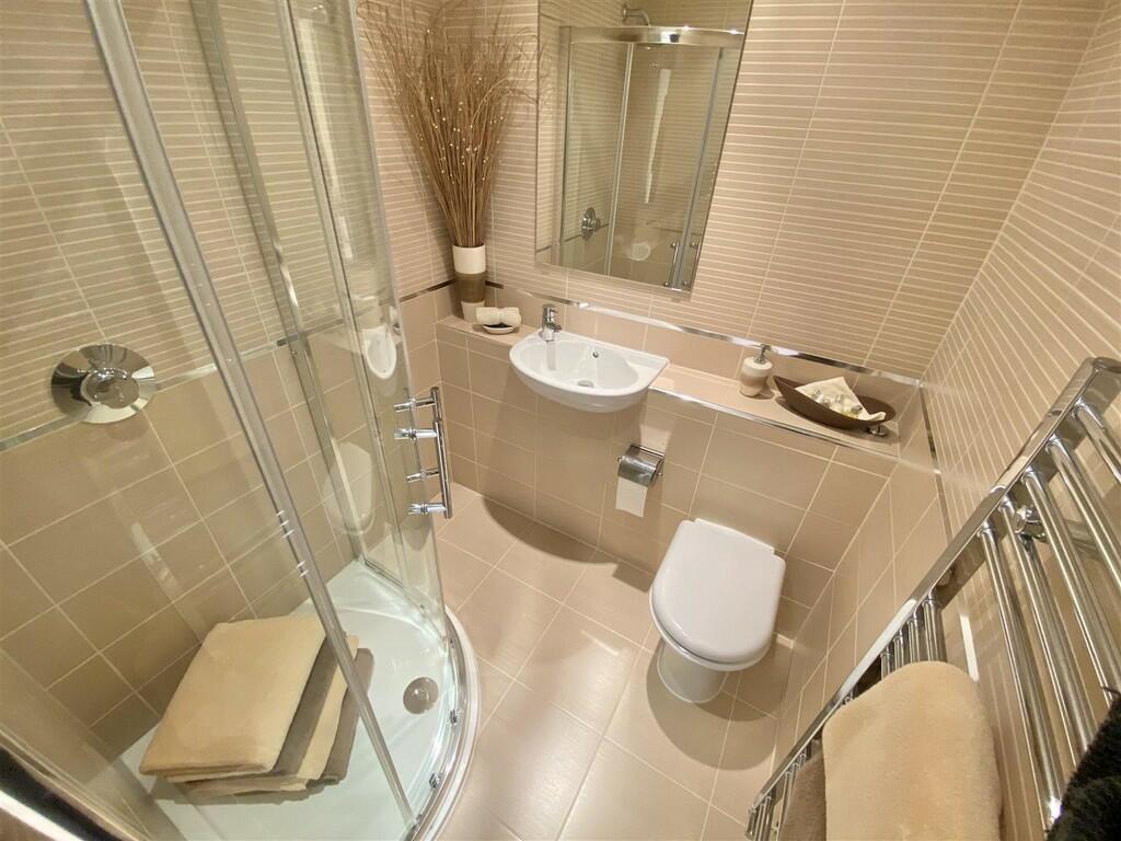En-Suite Shower R...