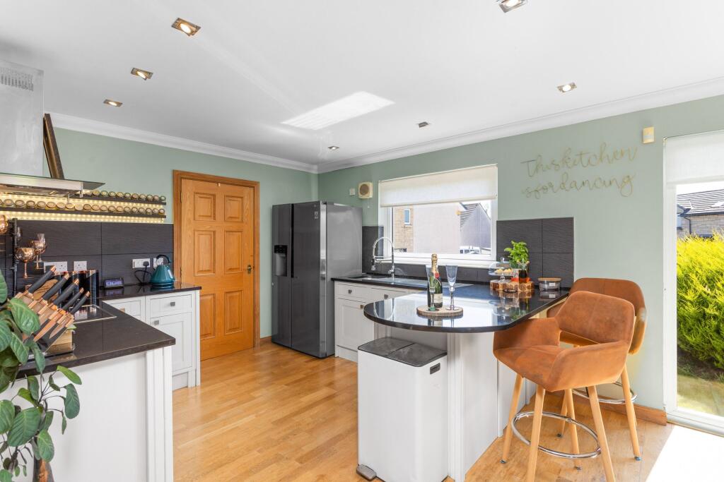 Kitchen/Diner/Living Area