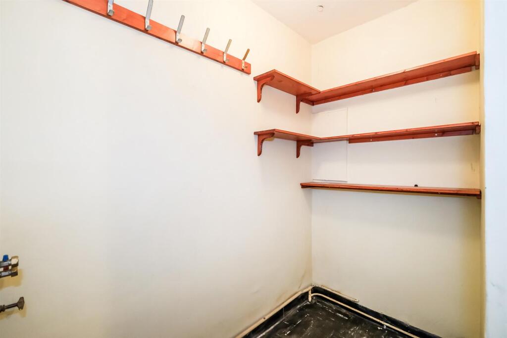 7 Bettons Park-22_web.jpg