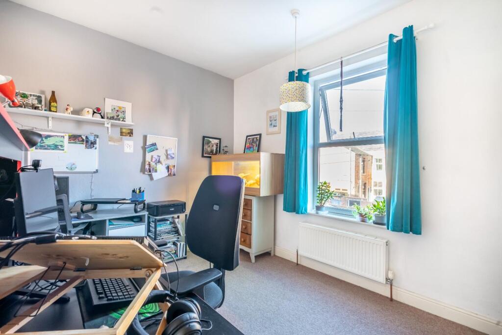 70 Gladstone street-12.jpg