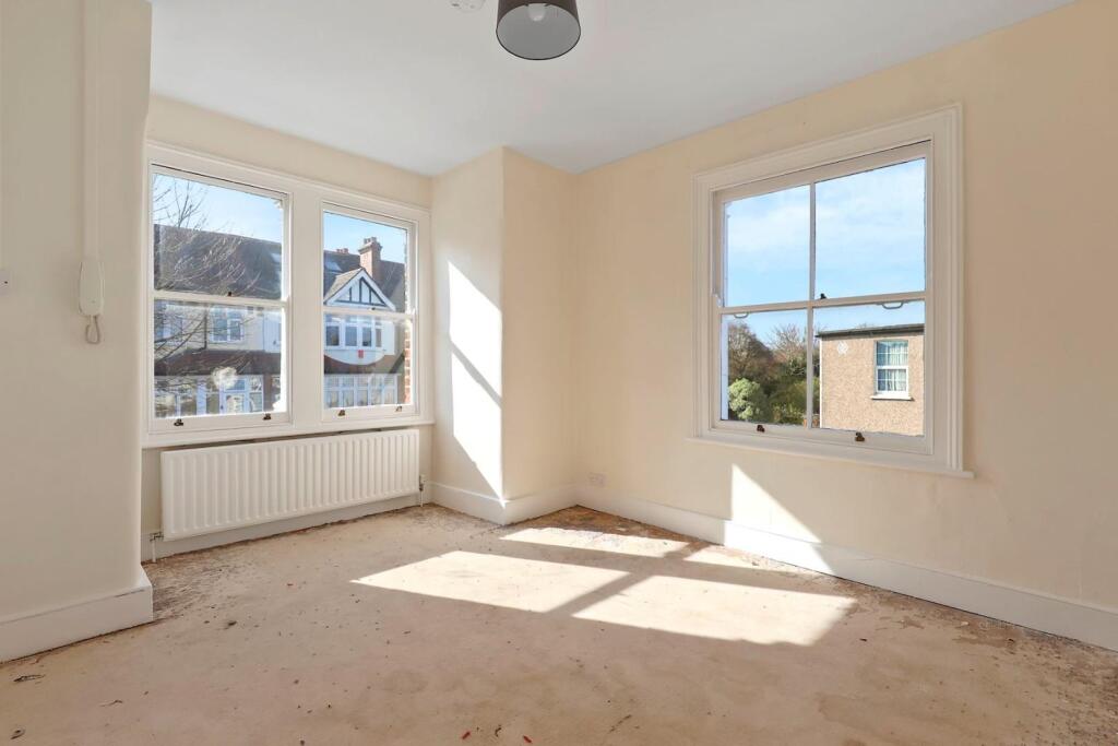 10-3ca2JHPropWorld - 4 Nyon Grove - 30 (1)-medium.