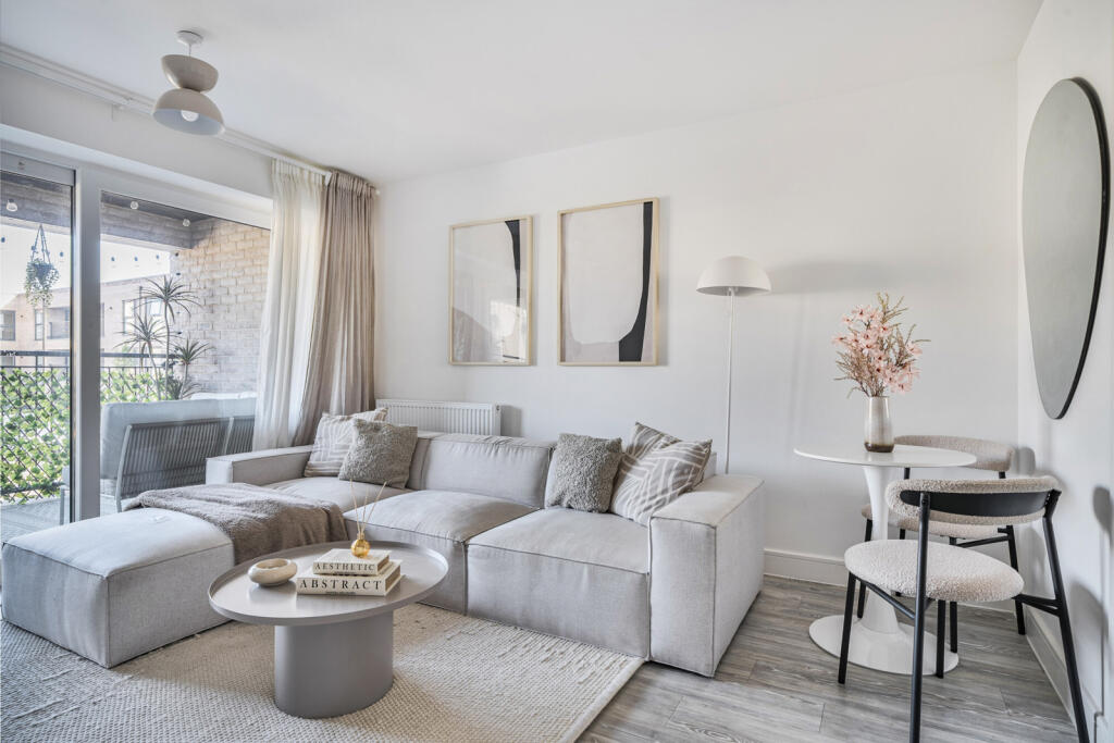 1329005-14-68834c...