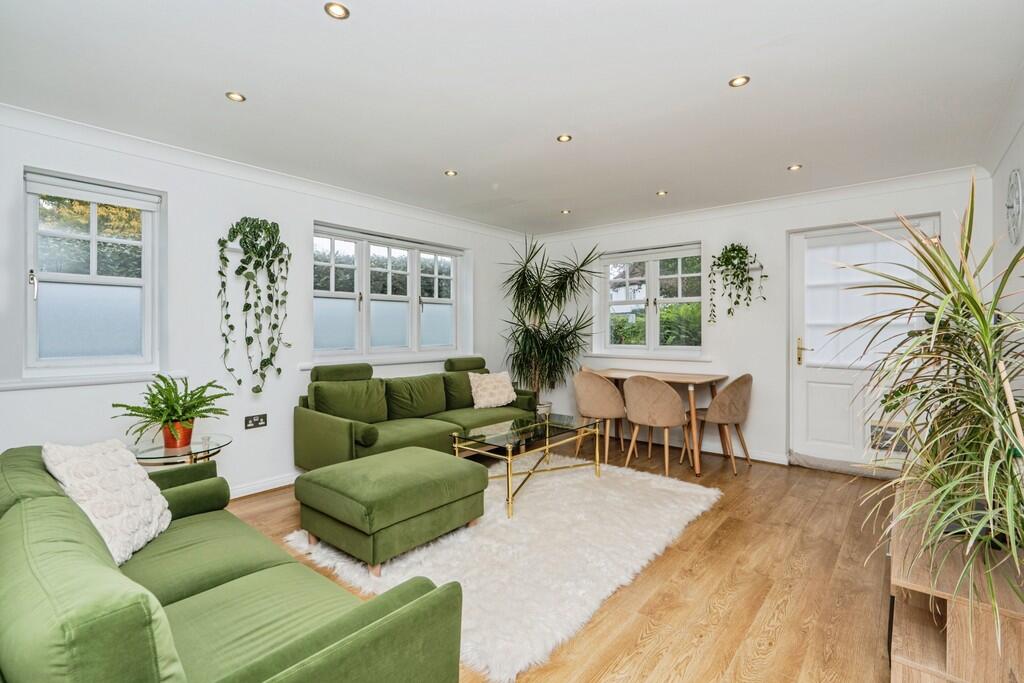 gu216je-fa-dsc036...