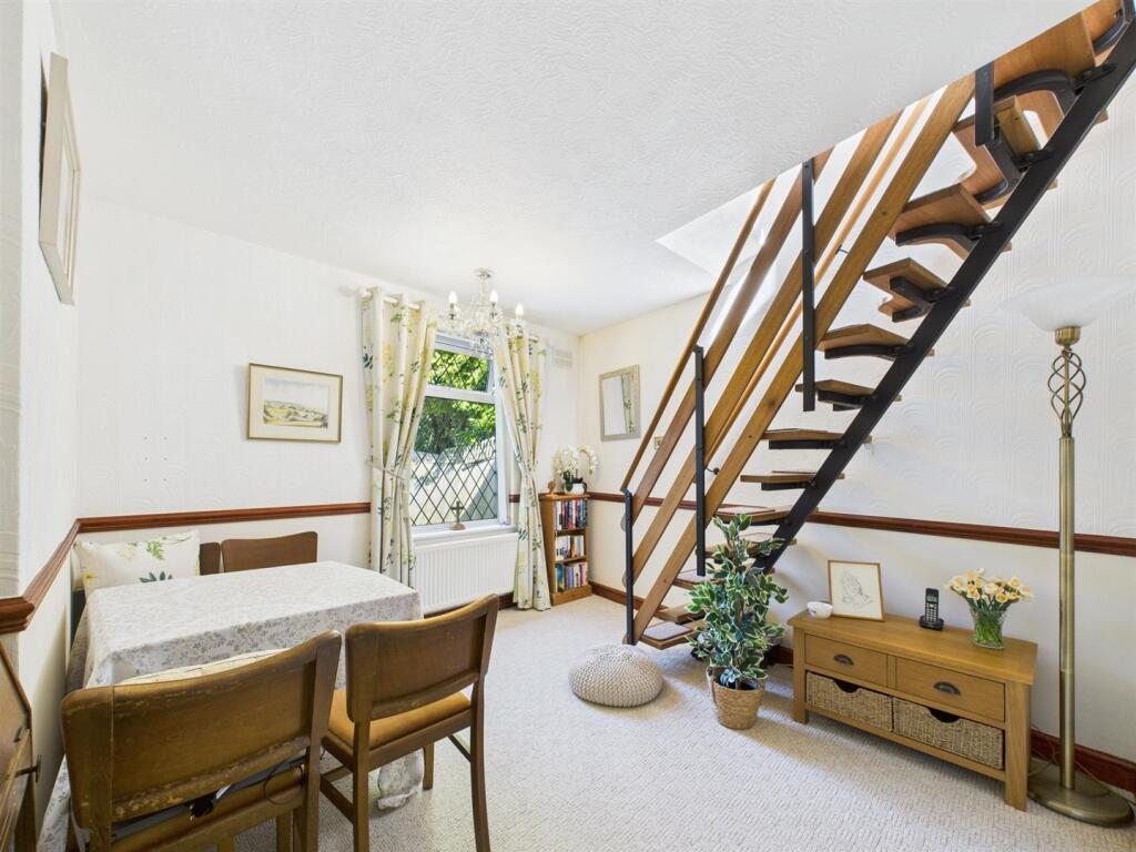 Study/ Dining Room
