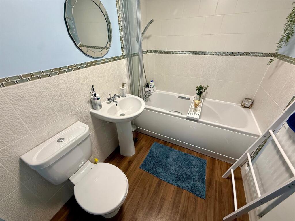 HWC24 Bathroom.jpg