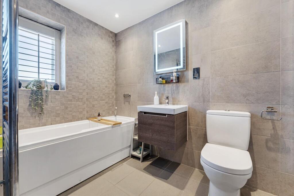 Bletchley Park Way, Wilmslow-43.jpg