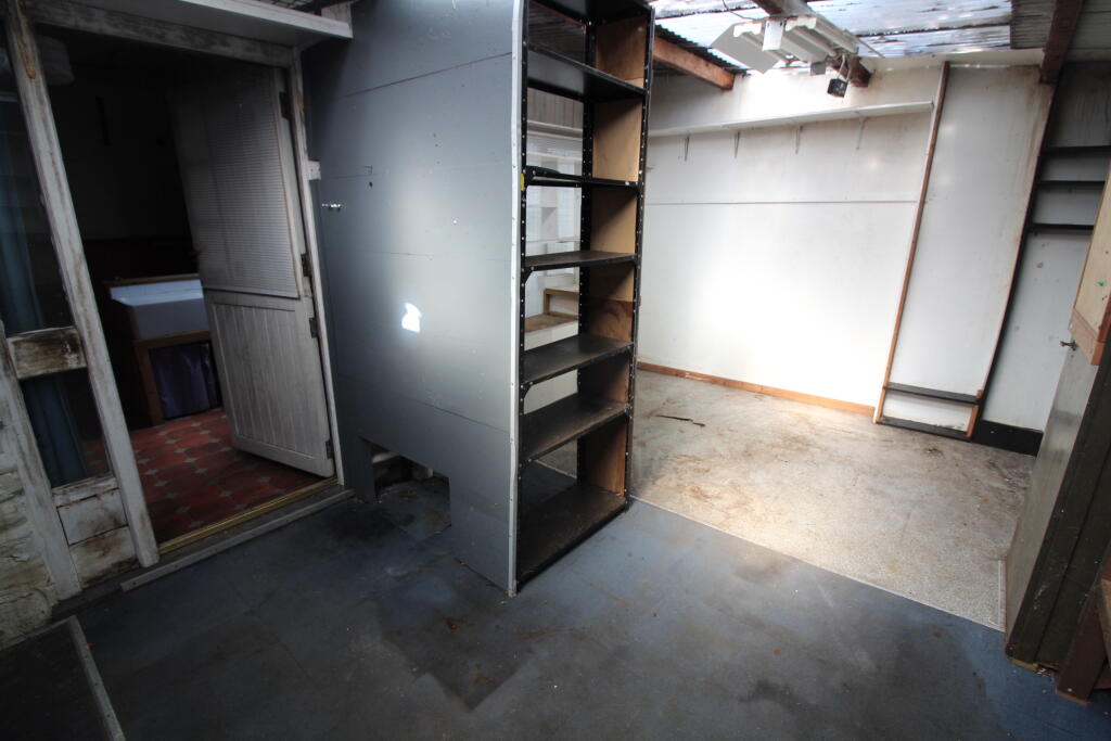 Garage T202507251125.jpg