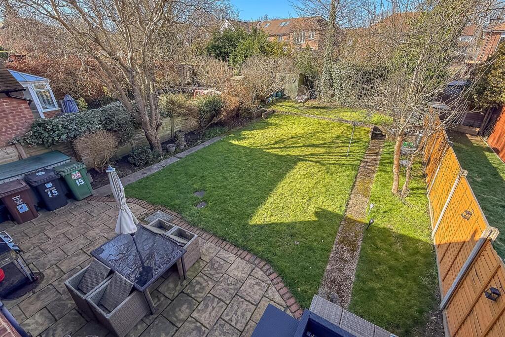 15BlackthornClose-55.jpg