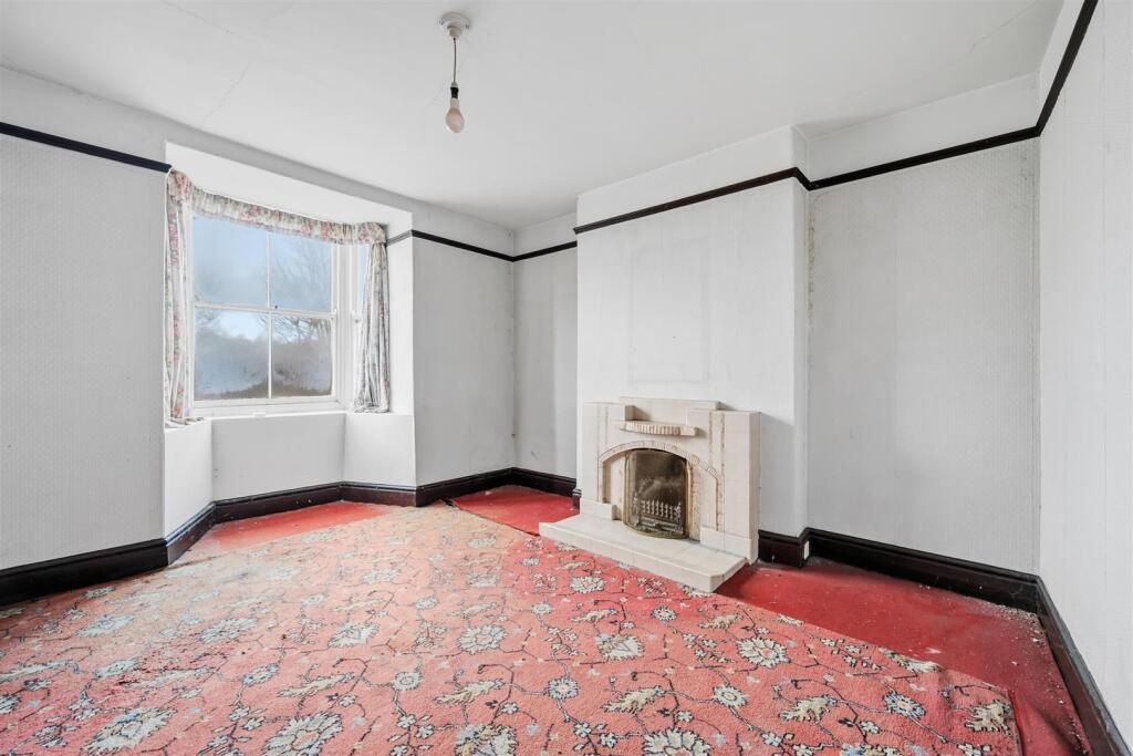 Saxton Mee Glenholme 0020.jpg