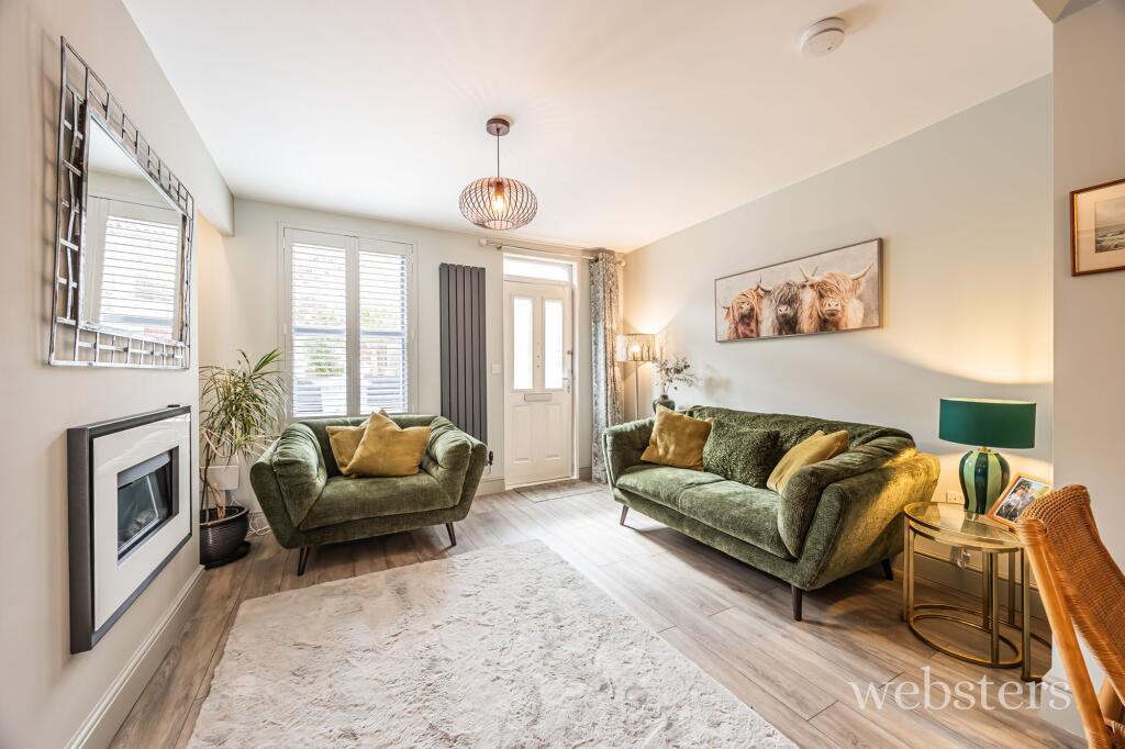 Sitting / Dining Room