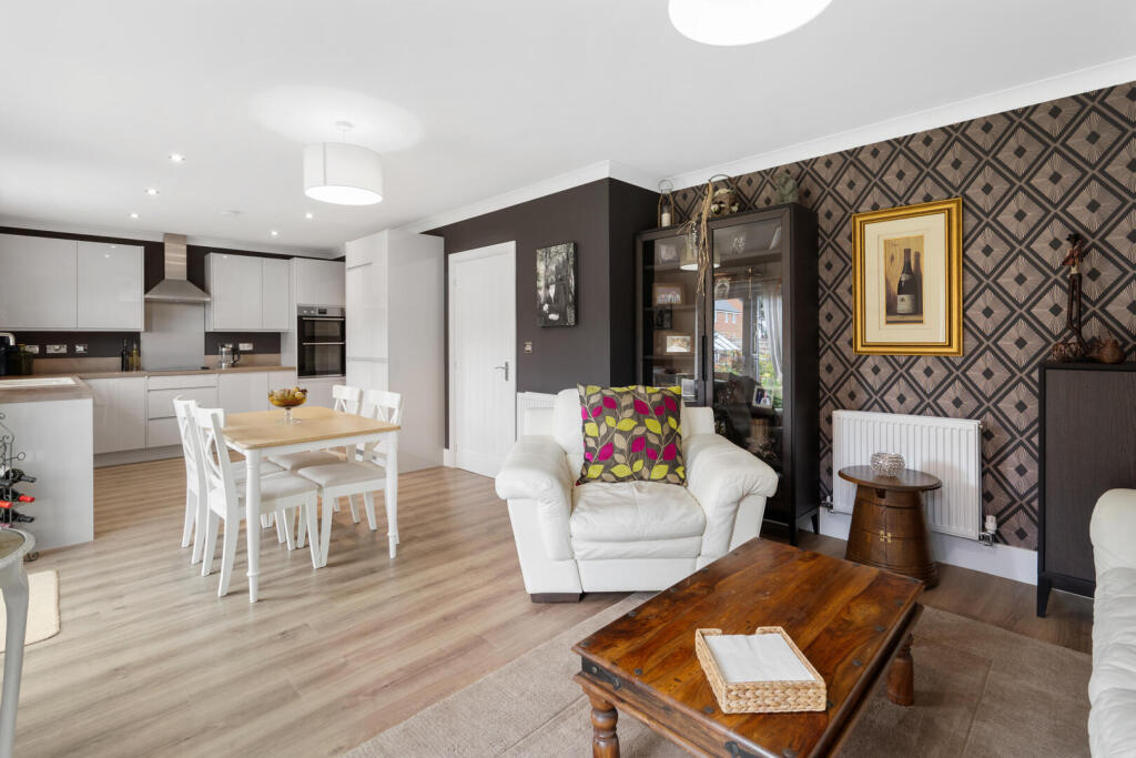 Kitchen / Family room