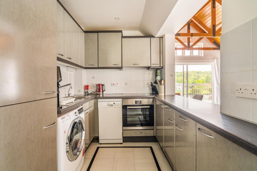 14 Boathouse Reac...