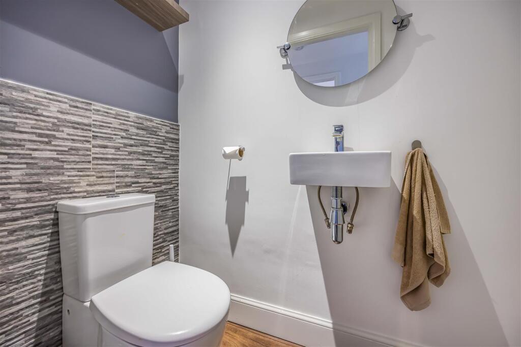 46 Kingscote Road, Waterlooville-Small-PorticoMark