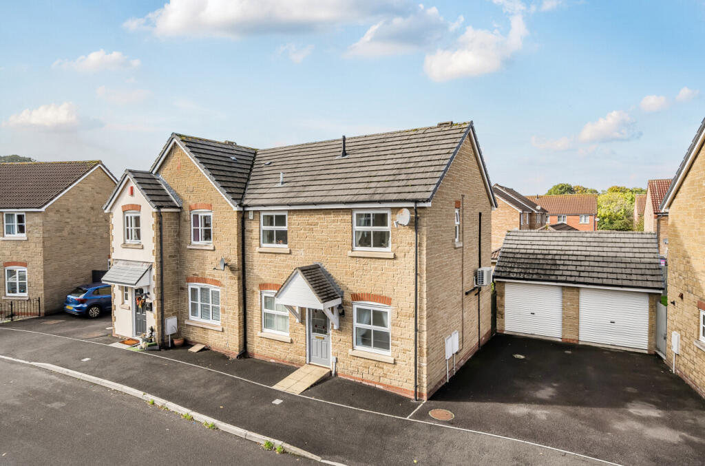 1372734-1-68fb881...