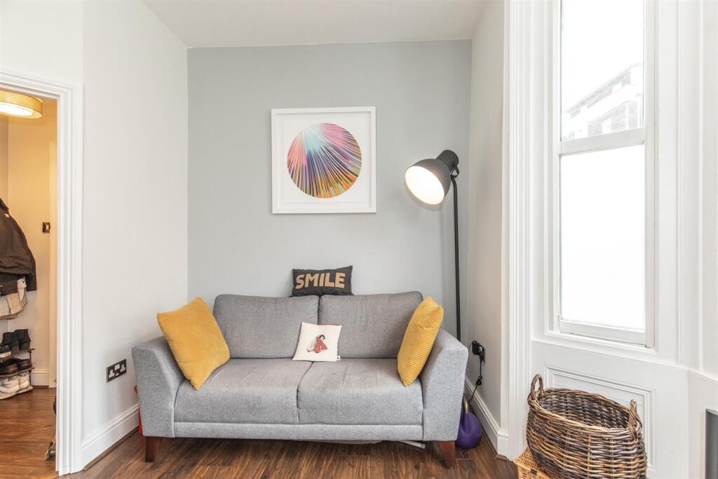 Sitting Room/Kitchen