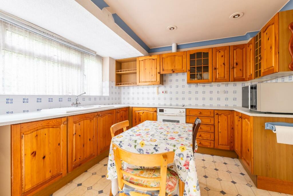 kitchen-1.jpg