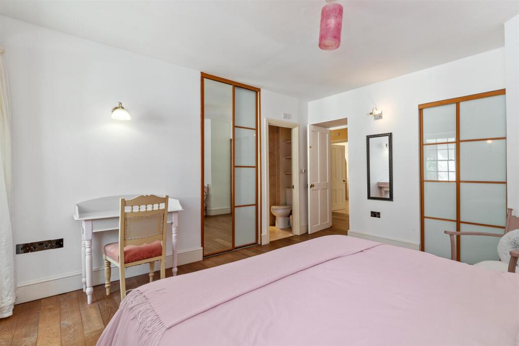 Bell Tree House Tenby  -18.jpg