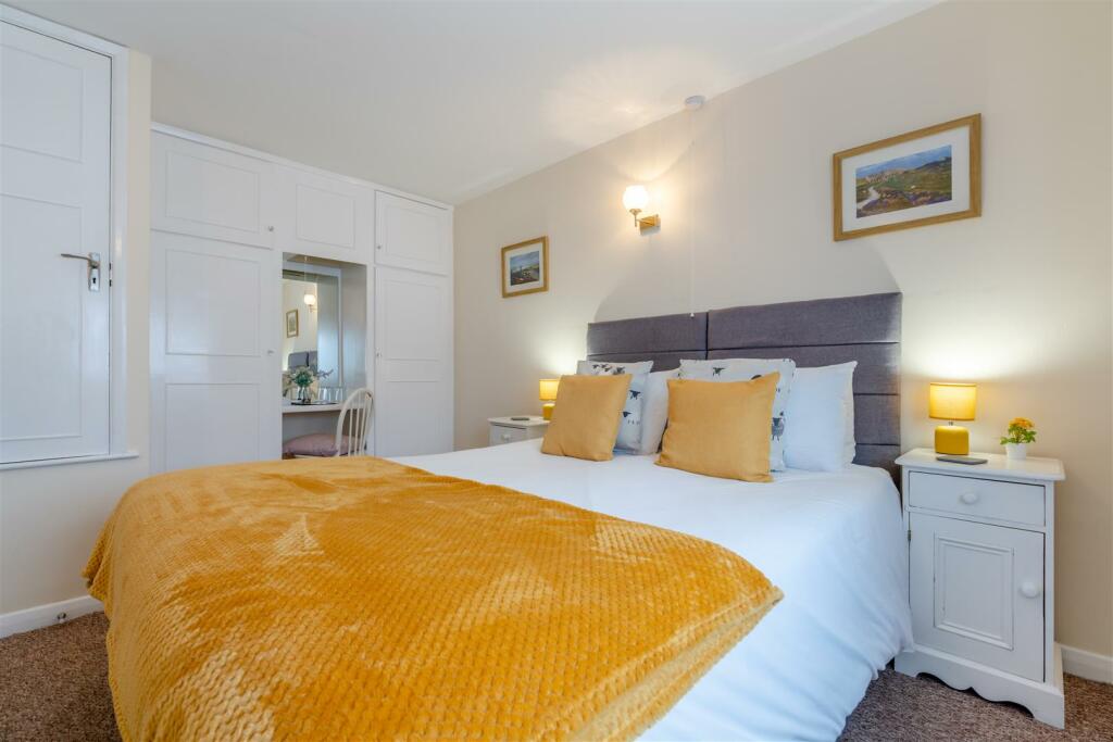Guest Room 7