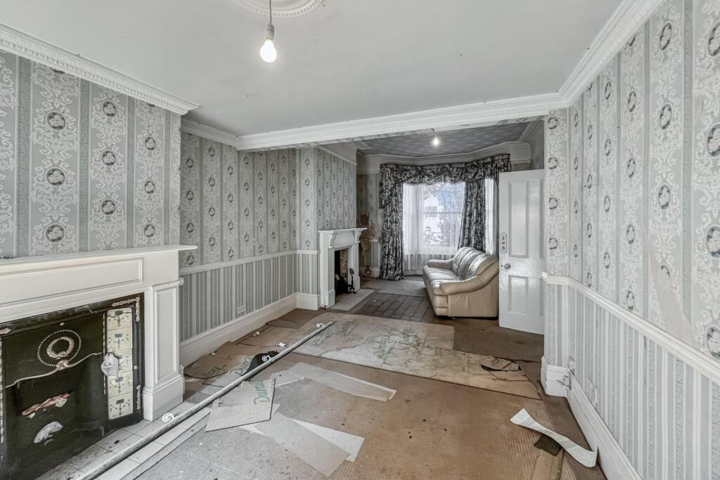 56 Englewood Road, Clapham South, London SW12 9NY