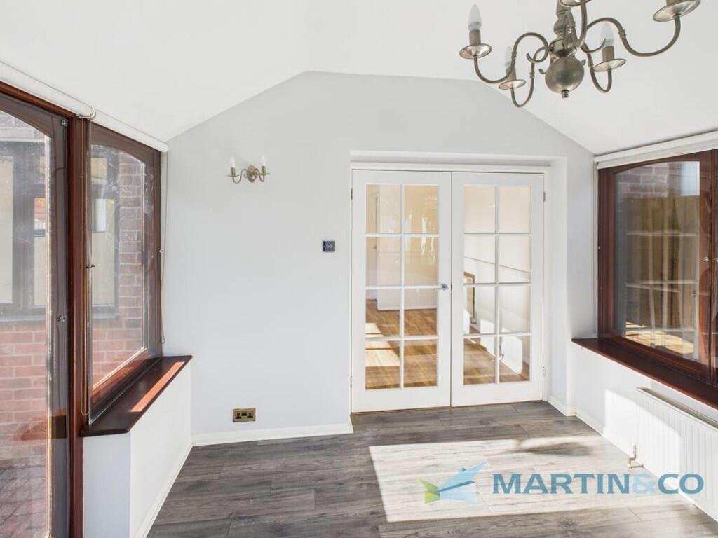 CAM02145G0-PR0077...