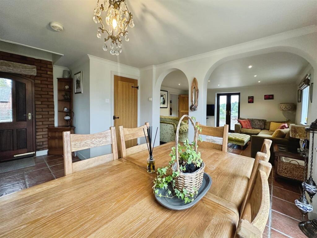 98f7c749--4928-AB42-679E69D66C2C-26888-000007B201F