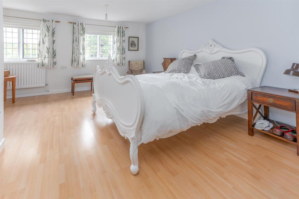 21 Moultrie Road, Rugby