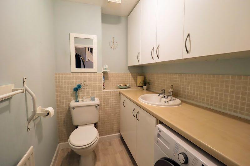 Utility Room/WC