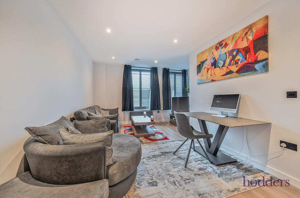 b4cfbe6f-b3ac-4b6...