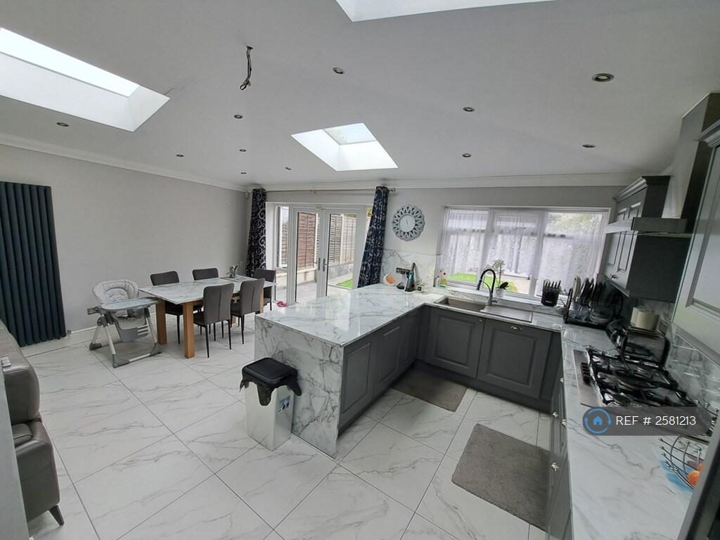 Open Plan Kitchen Diner 