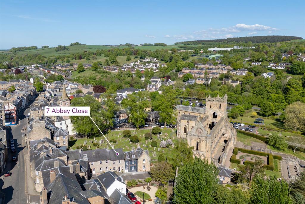 7_abbey_close_jedburgh-03.jpg