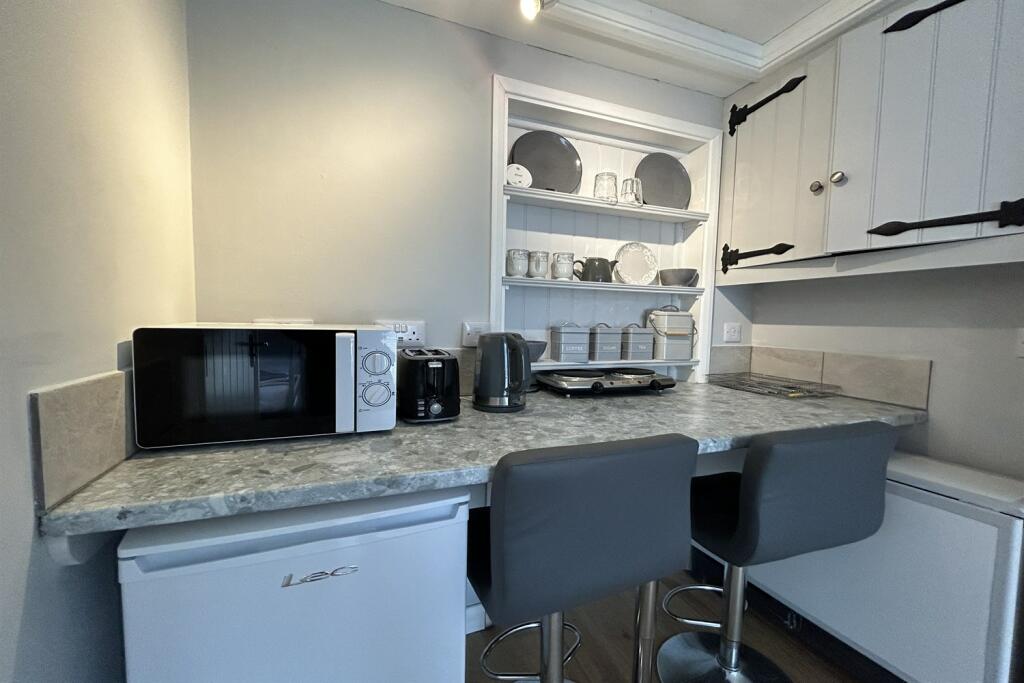 Kitchen Annexe
