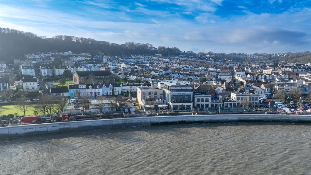 Sequence 01.00_45_55_39.Still012.jpg