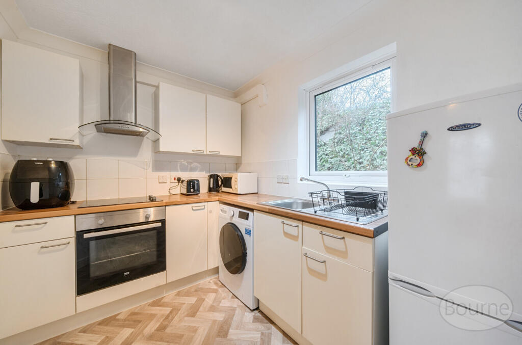 f365ad91-b574-4b7...