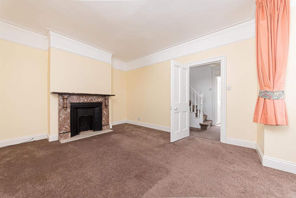 21 Sandhurst Road (3).jpg